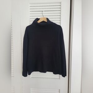Oversized turtle neck sweater Size XL